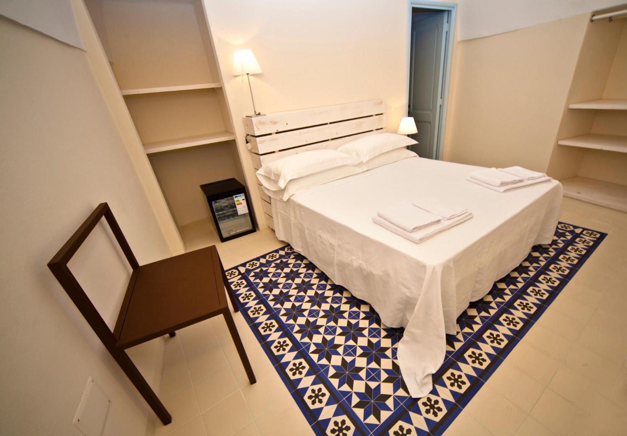 B&B Palazzo Del Capitolo - By I Bastioni San Domenico Gallipoli Bagian luar foto